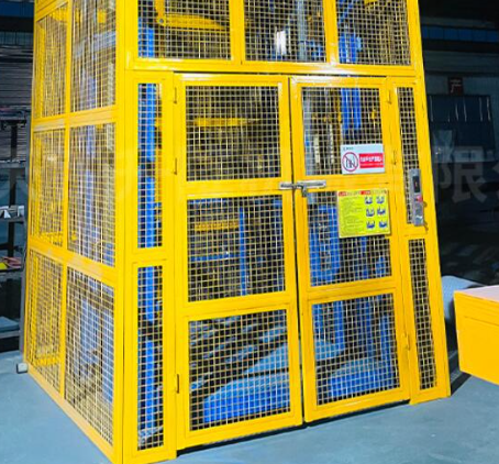 哈巴河货梯可以安装在室外吗