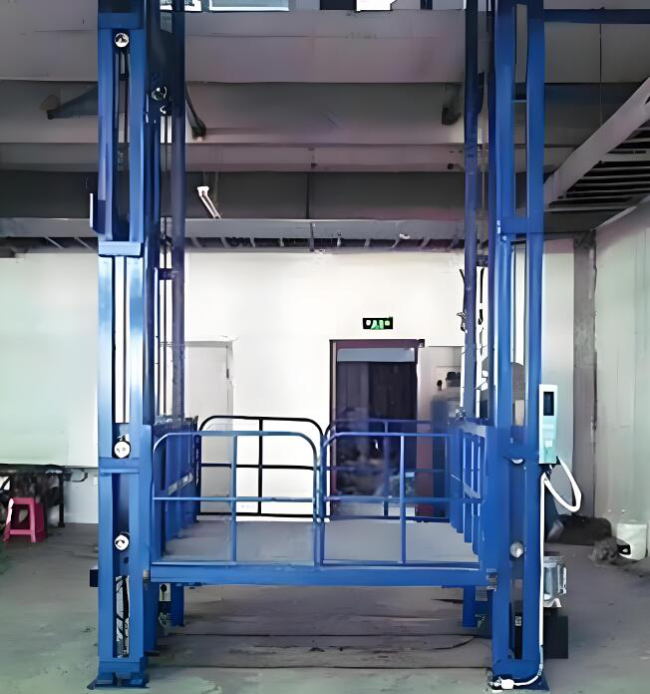 哈巴河导轨式升降货梯